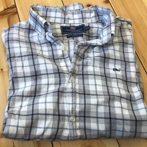 Vineyard Vines slim fit whale shirt size extra large. White with charcoal.